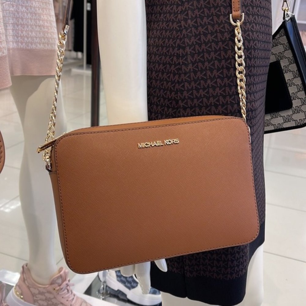 Michael Kors Jet Set Item Large East West Zip Crossbody Leather Luggage - Picture 16 of 16